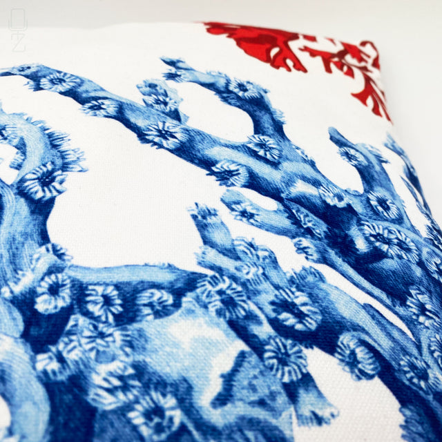 Set of 2 Cushion Covers with Coral Theme