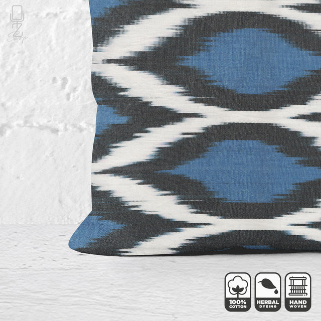 Traditional Blue Pattern Cushion Cover